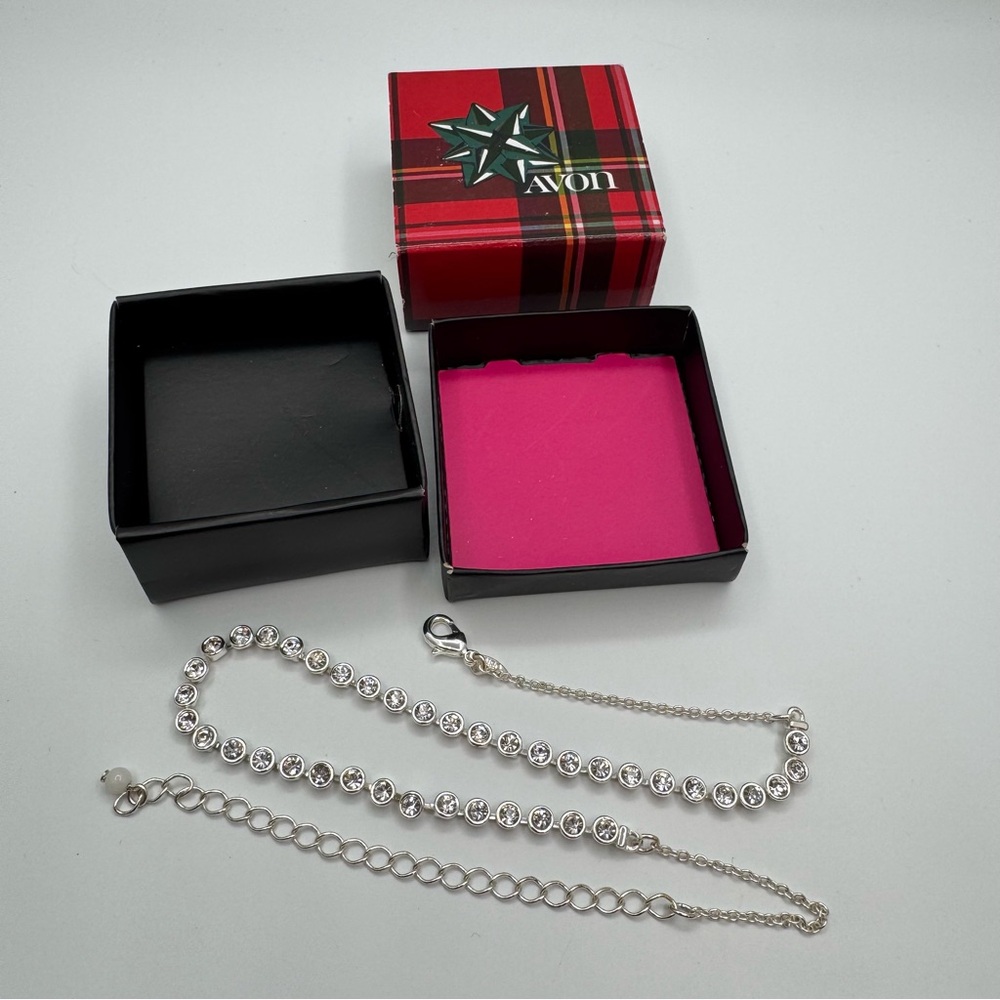 Avon Silver Tone Bezel Set Clear Crystal Station Necklace | Classic Tennis Style